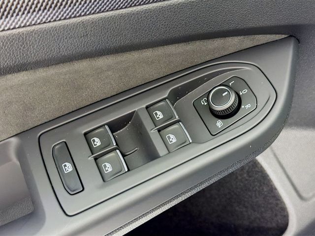 2025 Volkswagen Golf GTI 2.0T SE DSG - 22972364 - 18