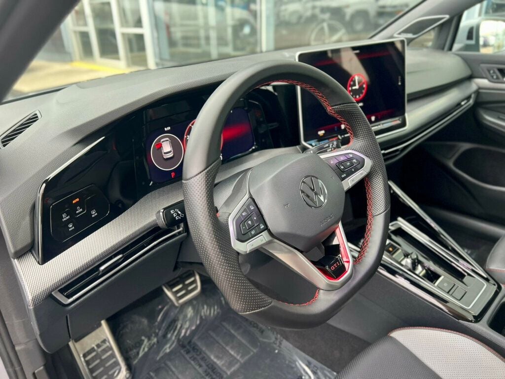 2025 Volkswagen Golf GTI SE - 22991049 - 13