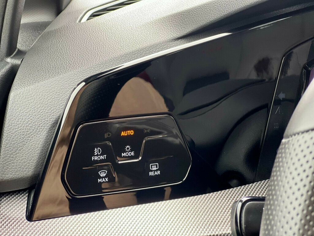 2025 Volkswagen Golf GTI SE - 22991049 - 23