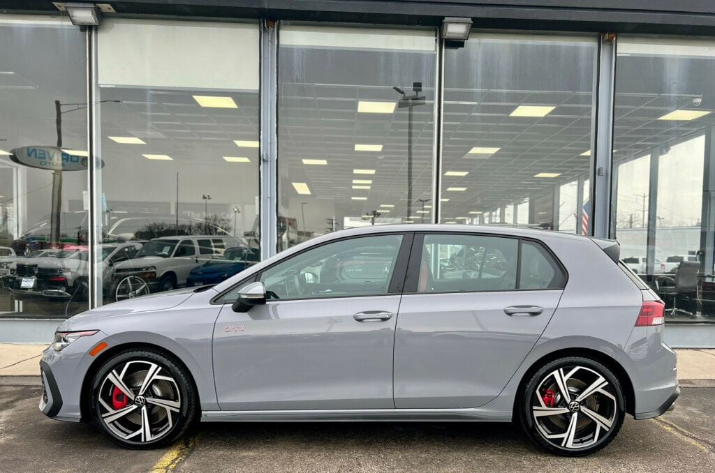 2025 Volkswagen Golf GTI SE - 22991049 - 36