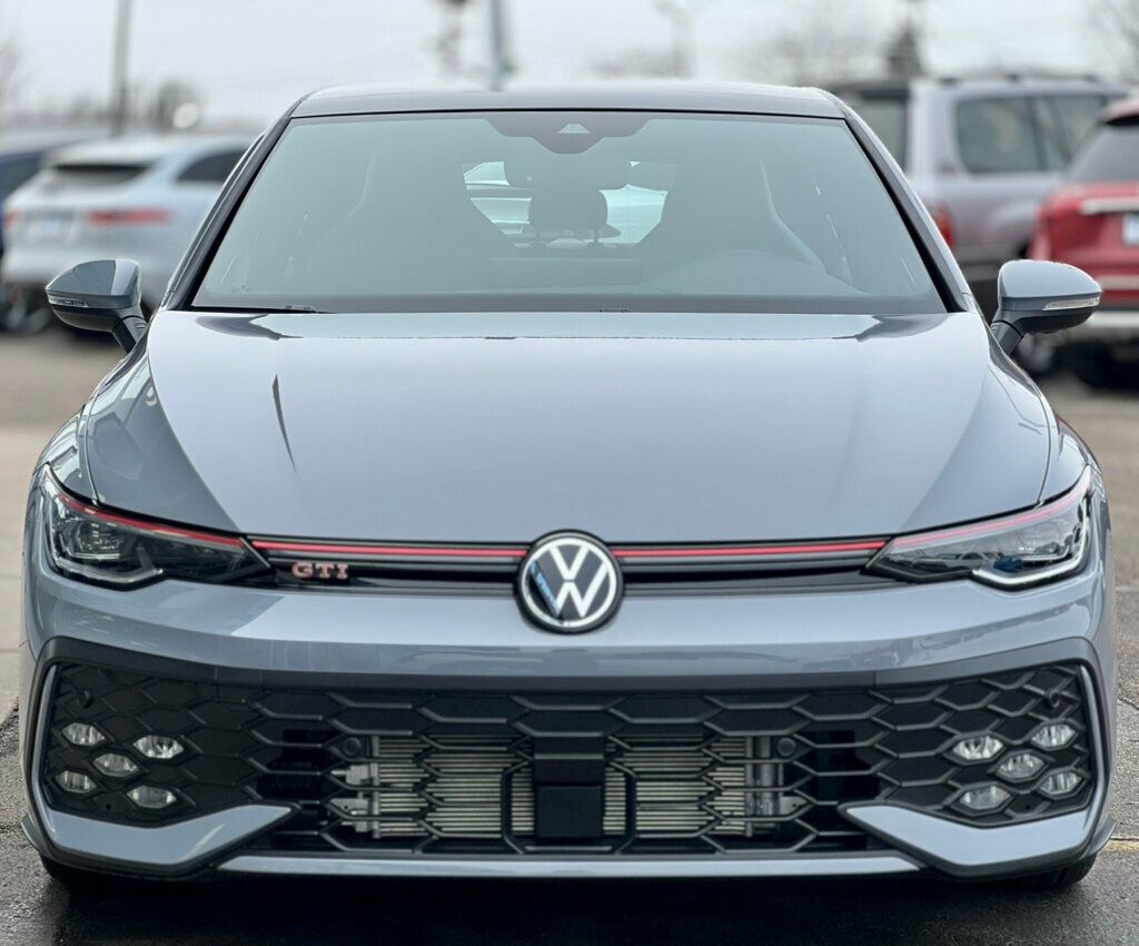 2025 Volkswagen Golf GTI SE - 22991049 - 40