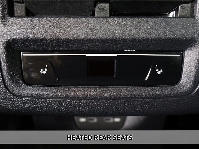 2025 Volkswagen Golf R 2.0T Black Edition DSG - 23000240 - 9