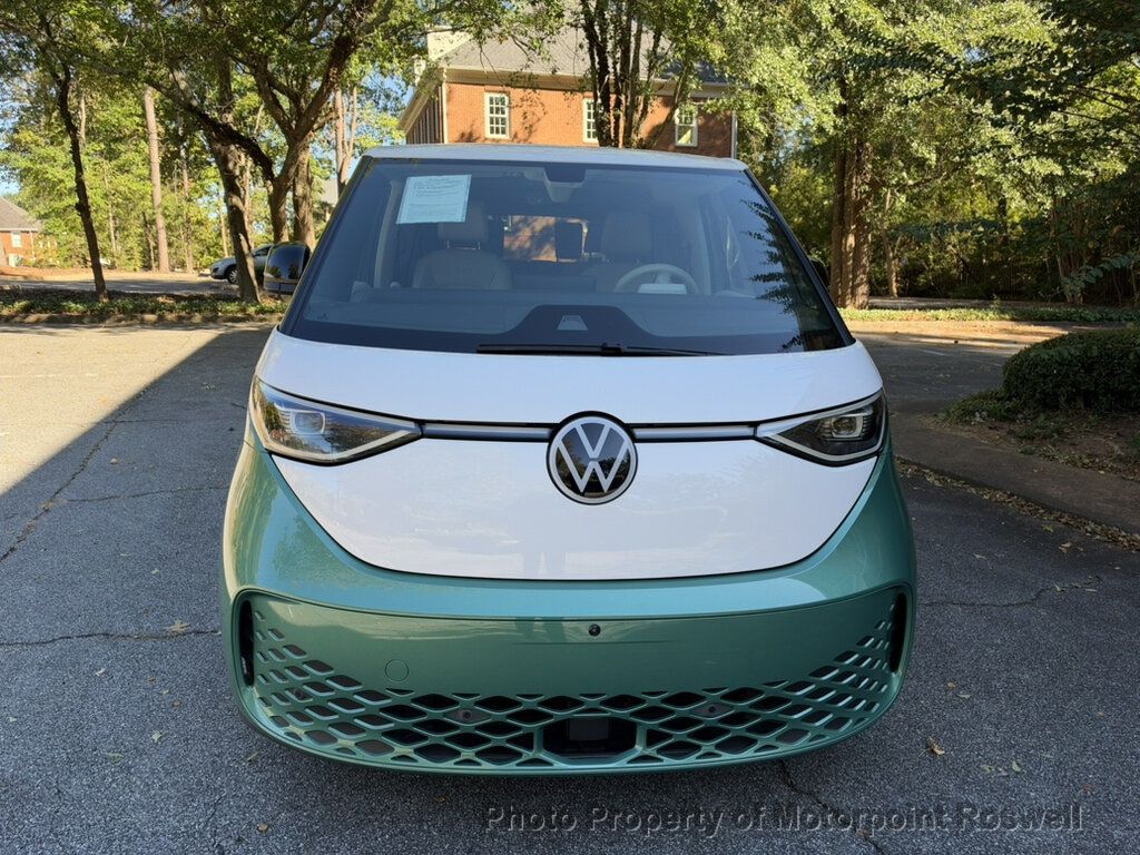 Volkswagen ID. Buzz photo 2