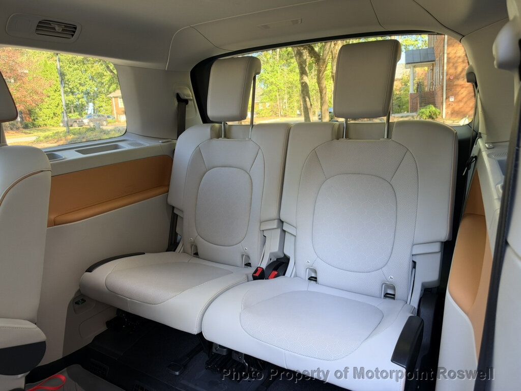 Volkswagen ID. Buzz photo 35