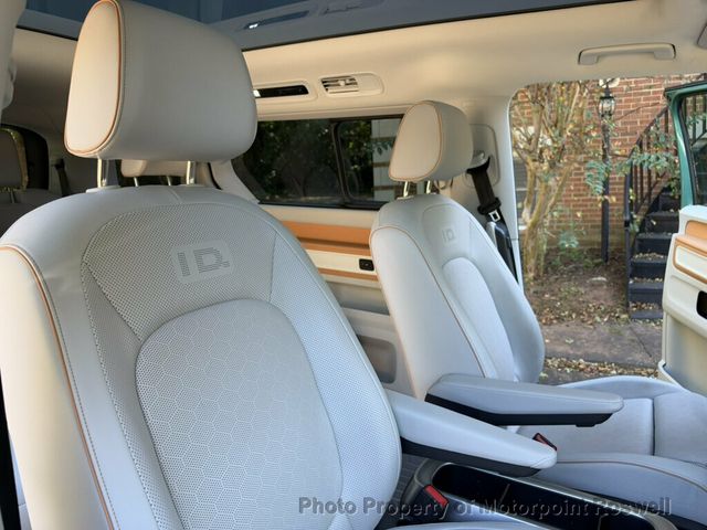 2025 Volkswagen ID. Buzz 1st Edition 4MOTION w/Two-Tone - 23092853 - 37