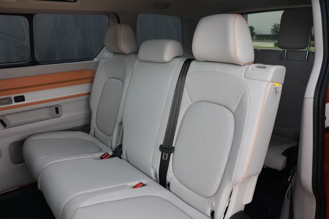 2025 Volkswagen ID. Buzz 1st Edition RWD w/Two-Tone - 23009262 - 10