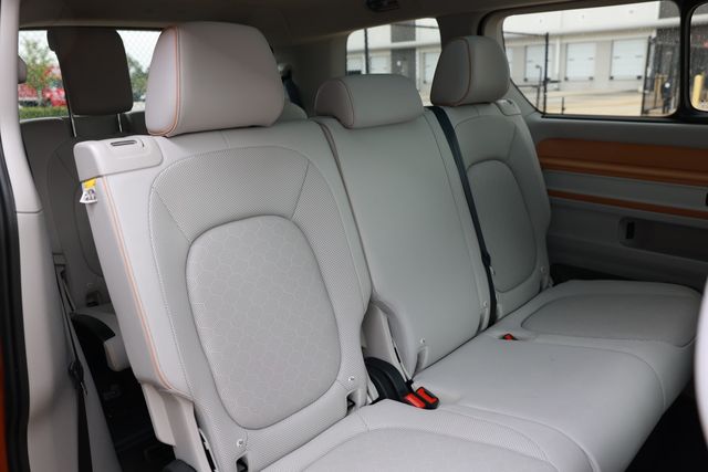 2025 Volkswagen ID. Buzz 1st Edition RWD w/Two-Tone - 23009262 - 16