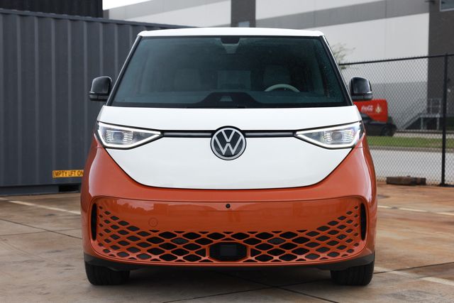 2025 Volkswagen ID. Buzz 1st Edition RWD w/Two-Tone - 23009262 - 19