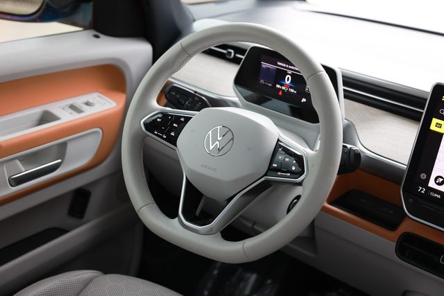 2025 Volkswagen ID. Buzz 1st Edition RWD w/Two-Tone - 23009262 - 36