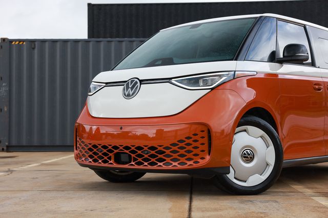 2025 Volkswagen ID. Buzz 1st Edition RWD w/Two-Tone - 23009262 - 59