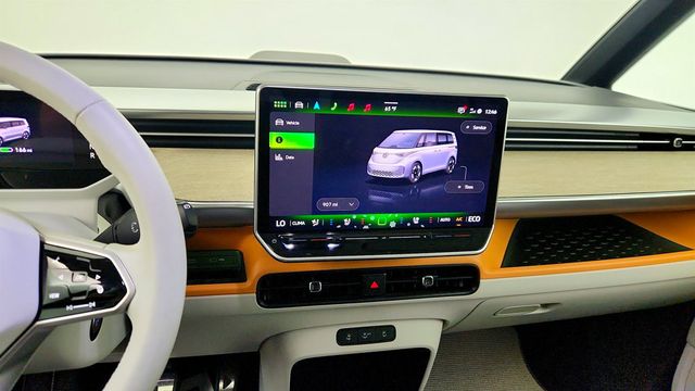 2025 Volkswagen ID. Buzz 1st Edition RWD w/Two-Tone - 23005692 - 17