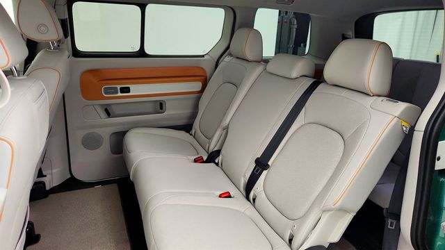 2025 Volkswagen ID. Buzz 1st Edition RWD w/Two-Tone - 23005692 - 23