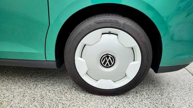 2025 Volkswagen ID. Buzz 1st Edition RWD w/Two-Tone - 23005692 - 8