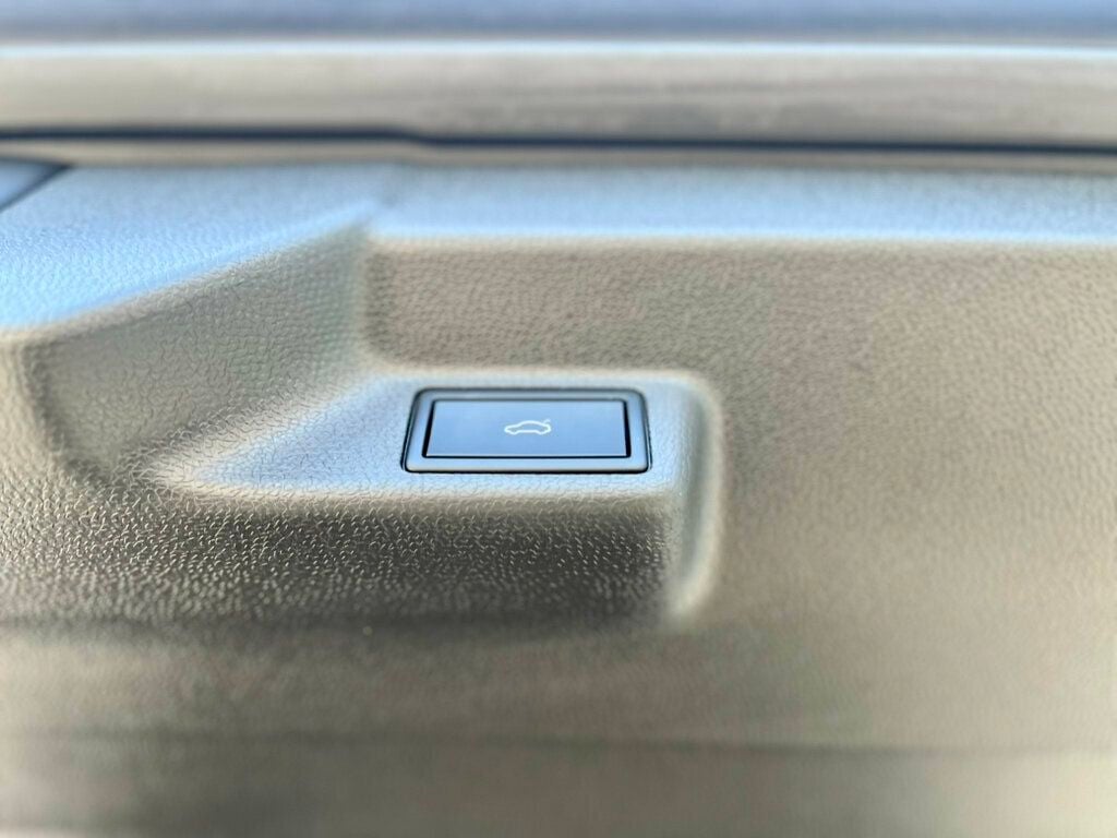 2025 Volkswagen ID. Buzz PRO S - 23045872 - 9