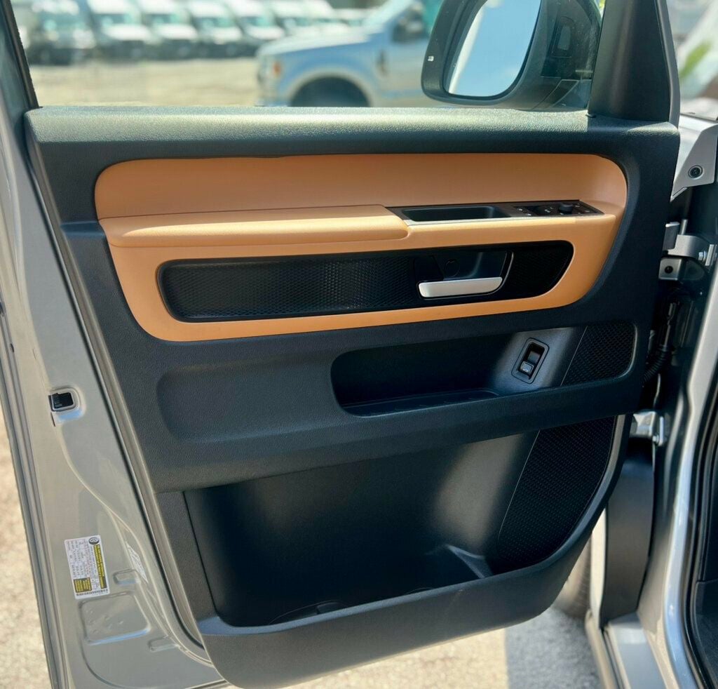 2025 Volkswagen ID. Buzz PRO S - 23045872 - 10