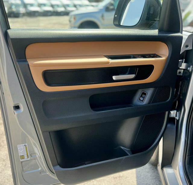 2025 Volkswagen ID. Buzz PRO S - 23045872 - 10