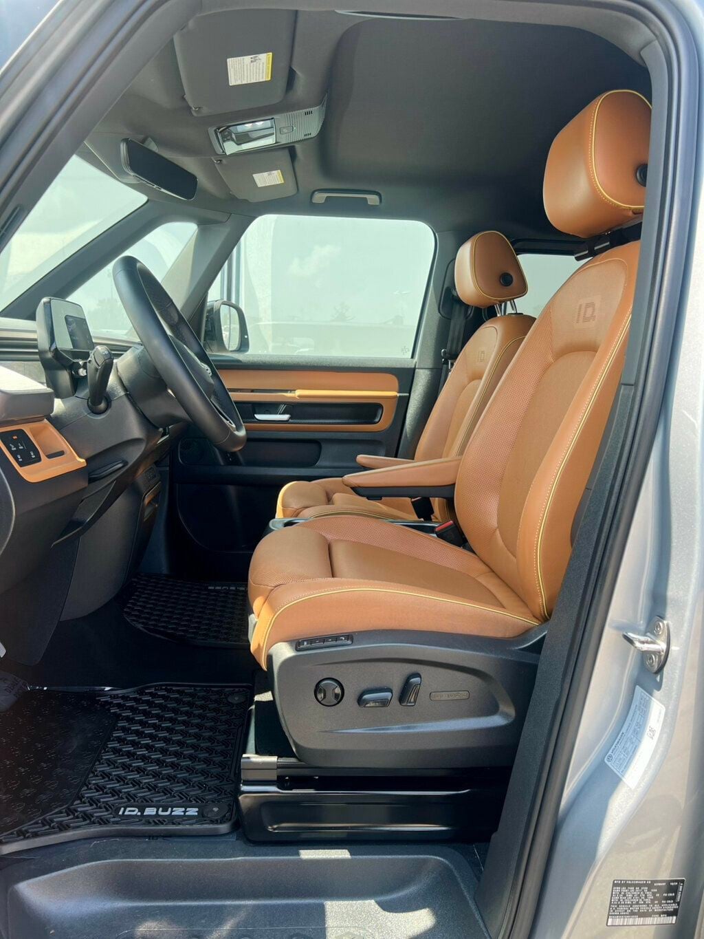2025 Volkswagen ID. Buzz PRO S - 23045872 - 12