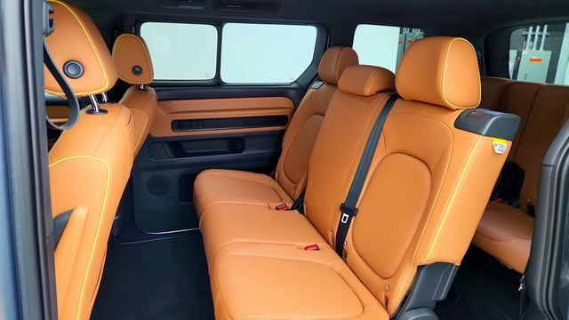 2025 Volkswagen ID. Buzz Pro S Plus 4MOTION - 23089196 - 22