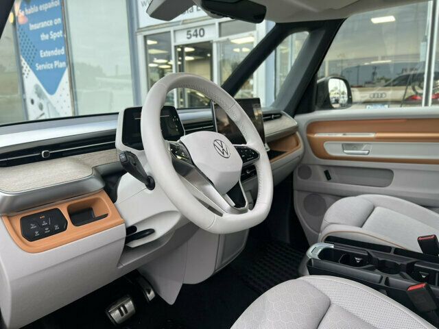 2025 Volkswagen ID. Buzz Pro S Plus 4MOTION w/Two-Tone - 23083770 - 13