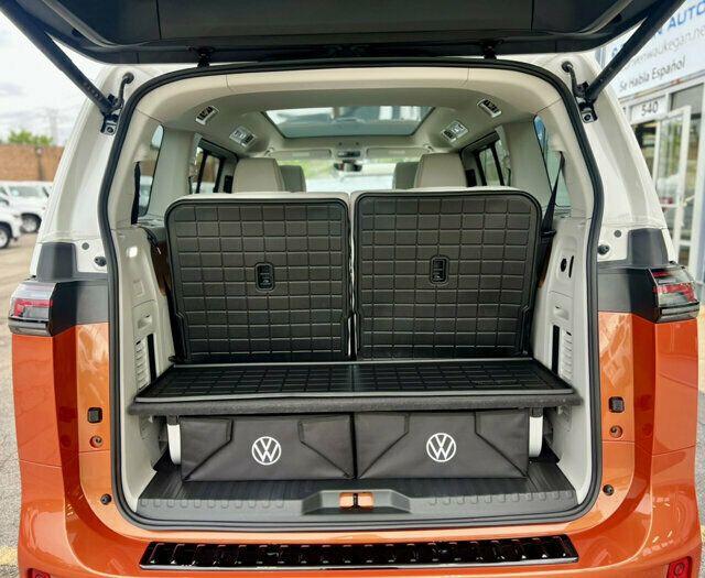 2025 Volkswagen ID. Buzz Pro S Plus 4MOTION w/Two-Tone - 23083770 - 7