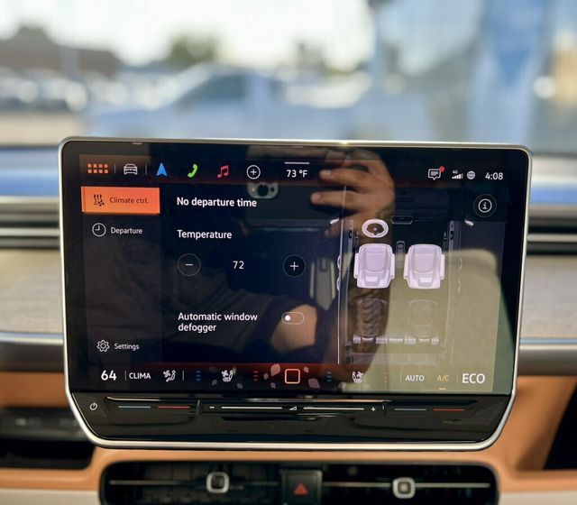 2025 Volkswagen ID. Buzz Pro S Plus 4MOTION w/Two-Tone - 23090201 - 22