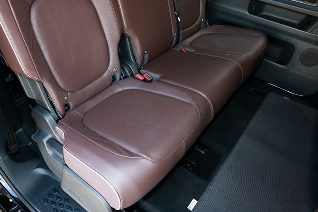 2025 Volkswagen ID. Buzz Pro S Plus RWD w/Two-Tone - 23016944 - 14