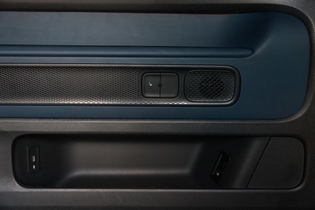 2025 Volkswagen ID. Buzz Pro S Plus RWD w/Two-Tone - 23016944 - 51