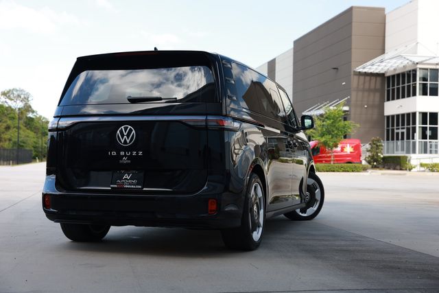 2025 Volkswagen ID. Buzz Pro S Plus RWD w/Two-Tone - 23016944 - 57