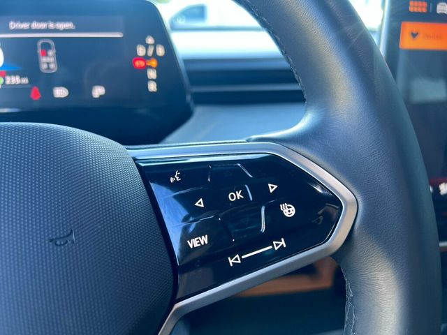 2025 Volkswagen ID. Buzz Pro S RWD w/Two-Tone - 23087031 - 16