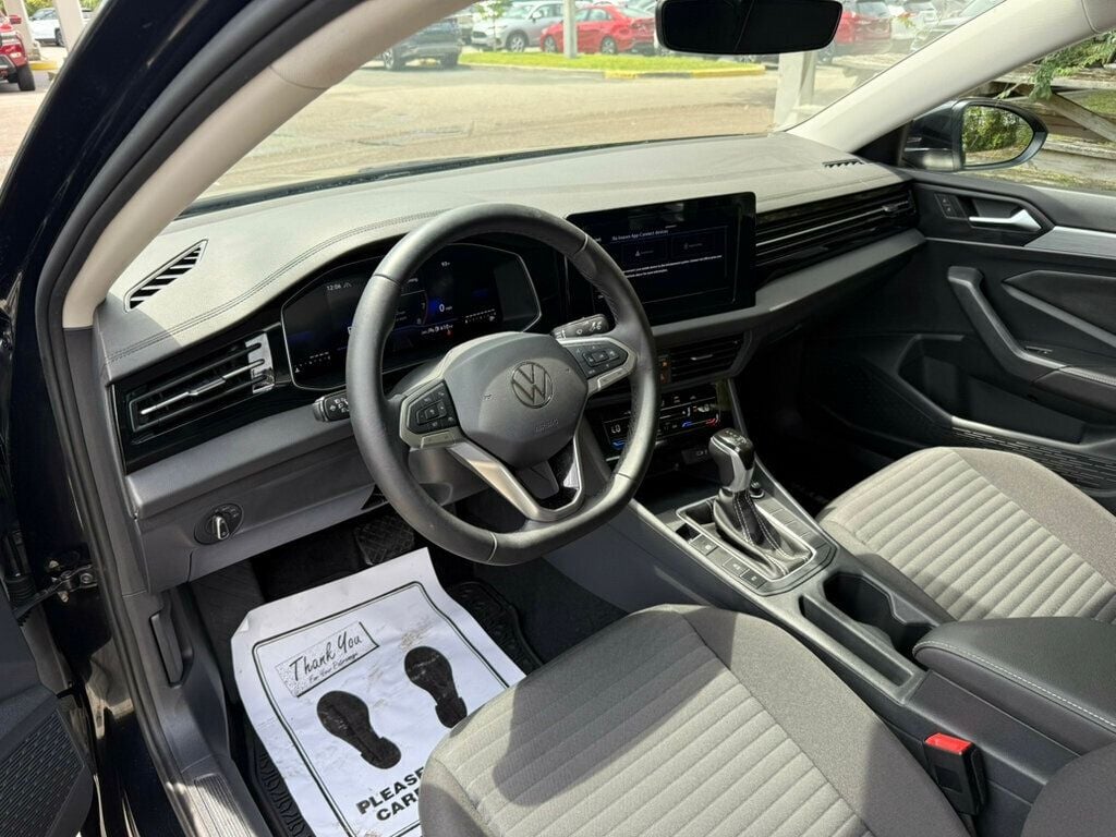 2025 Volkswagen Jetta S photo 3
