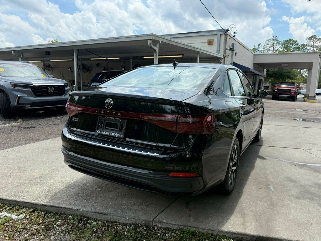 2025 Volkswagen Jetta S photo 9
