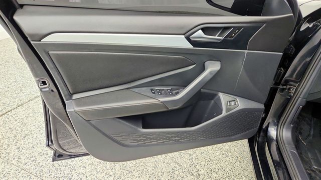 2025 Volkswagen Jetta S Automatic w/ Auto-Dimming Mirror - 23035609 - 9