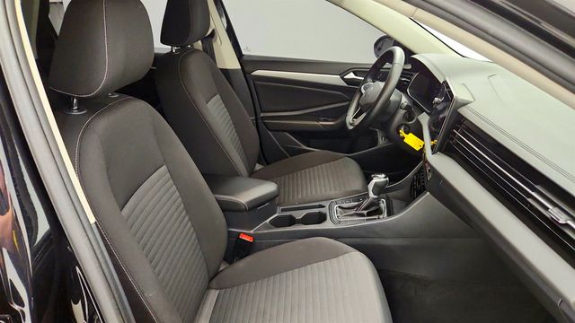 2025 Volkswagen Jetta S Automatic w/ Auto-Dimming Mirror - 23035609 - 21