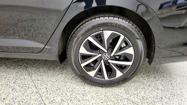 2025 Volkswagen Jetta S Automatic w/ Auto-Dimming Mirror - 23035609 - 8