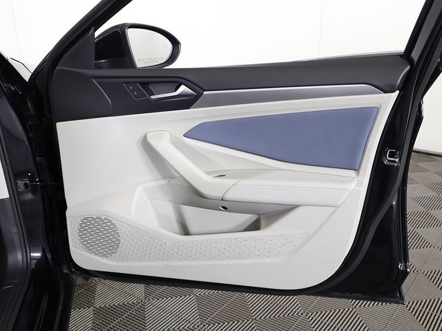 2025 Volkswagen Jetta SE Automatic - 22957702 - 23