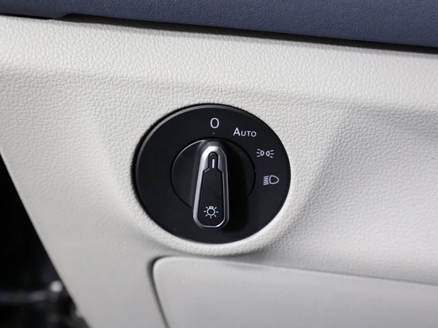 2025 Volkswagen Jetta SE Automatic - 22957702 - 37