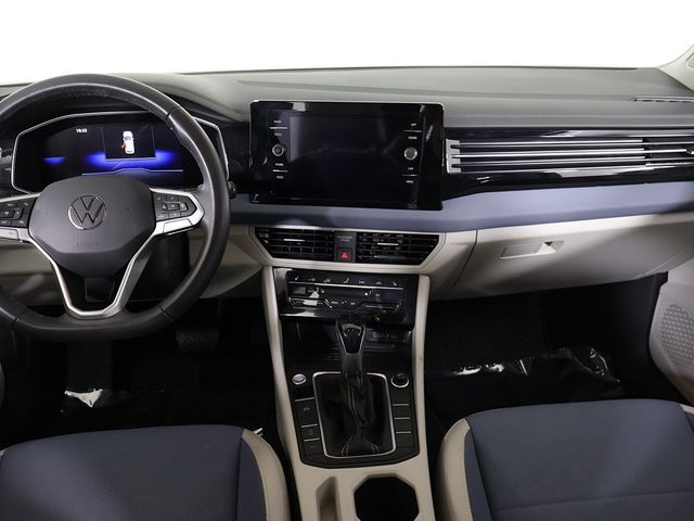 2025 Volkswagen Jetta SE Automatic - 22957702 - 42