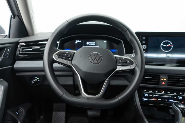 2025 Volkswagen Jetta SE Automatic - 23086860 - 14