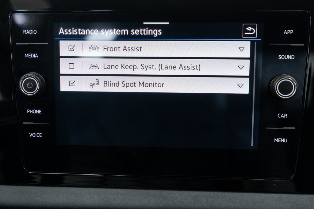 Volkswagen Jetta photo 24