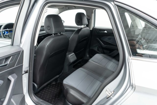2025 Volkswagen Jetta SE Automatic - 23086860 - 26