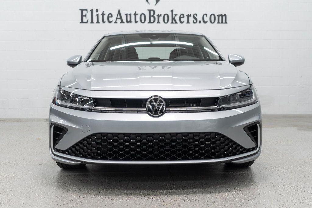 Volkswagen Jetta photo 3