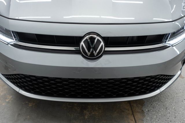 2025 Volkswagen Jetta SE Automatic - 23086860 - 36