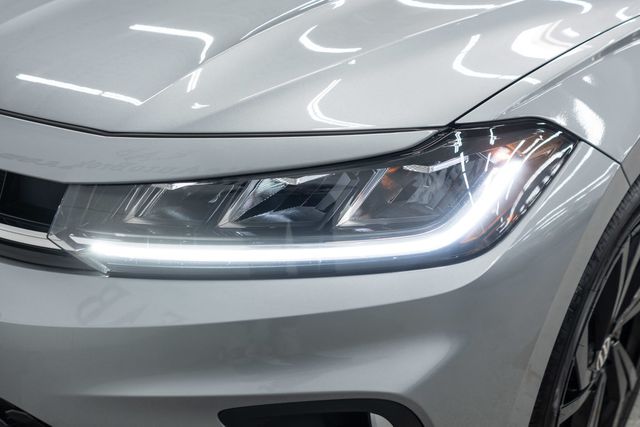 2025 Volkswagen Jetta SE Automatic - 23086860 - 37