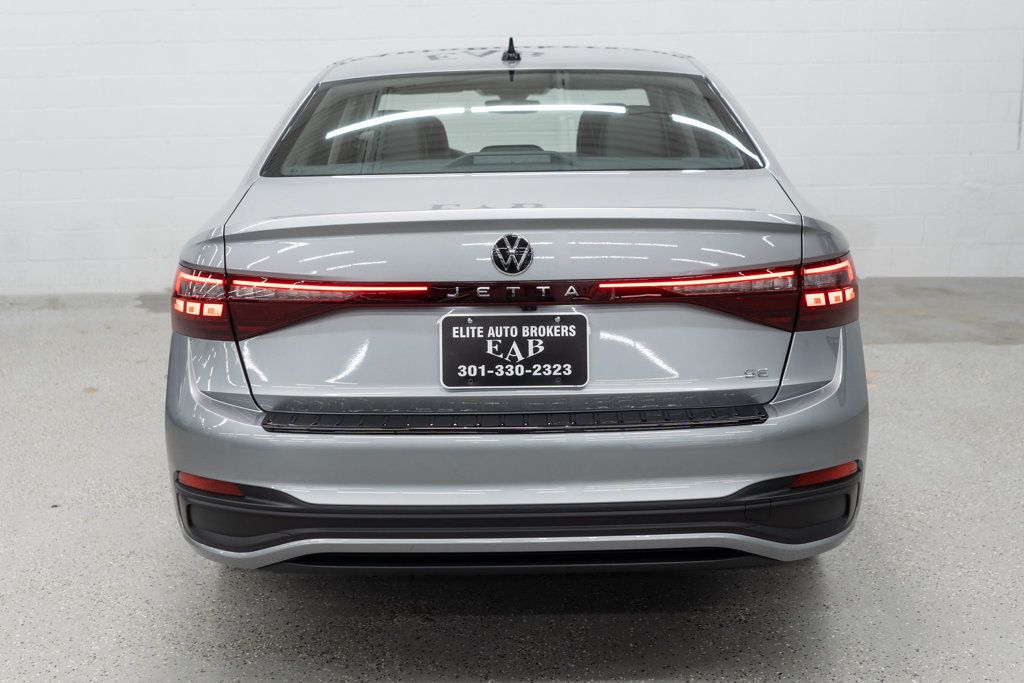 Volkswagen Jetta photo 4