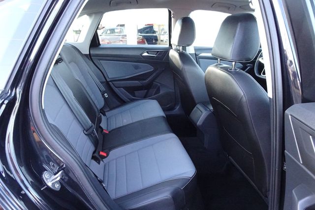 2025 Volkswagen Jetta SE Automatic - 22943760 - 11