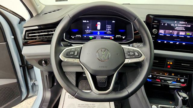 2025 Volkswagen Jetta SE Automatic w/ Panoramic Sunroof Package - 23029871 - 13