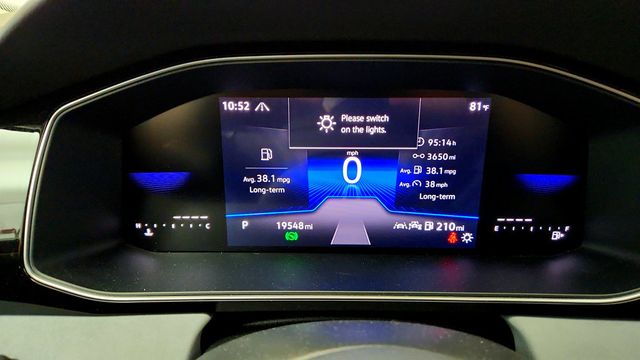 2025 Volkswagen Jetta SE Automatic w/ Panoramic Sunroof Package - 23029871 - 14