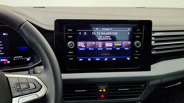 2025 Volkswagen Jetta SE Automatic w/ Panoramic Sunroof Package - 23029871 - 17