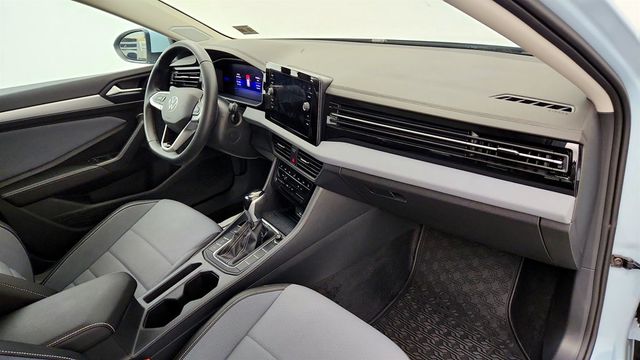 2025 Volkswagen Jetta SE Automatic w/ Panoramic Sunroof Package - 23029871 - 23