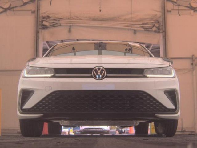 2025 Volkswagen Jetta Sport Automatic - 23016357 - 3